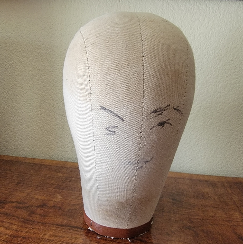 Vintage head form